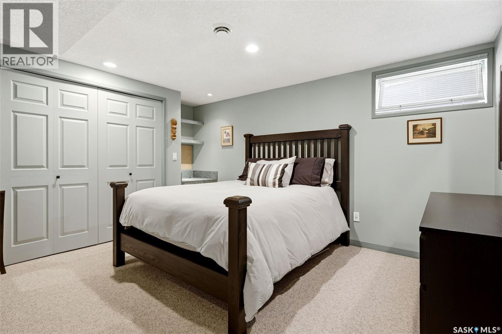 82 Compton Road, Regina, Saskatchewan  S4S 2Y3 - Photo 29 - SK040562
