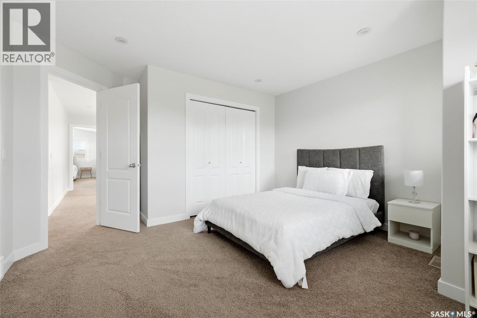 8025 Wascana Gardens Crescent, Regina, Saskatchewan  S4V 1G8 - Photo 26 - SK040560