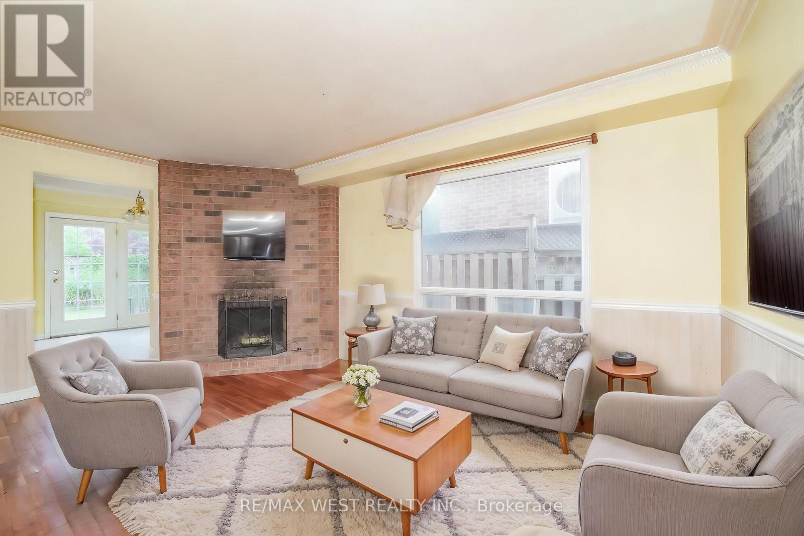 53 Hettersley Drive, Ajax, Ontario  L1T 1S1 - Photo 2 - E13487776