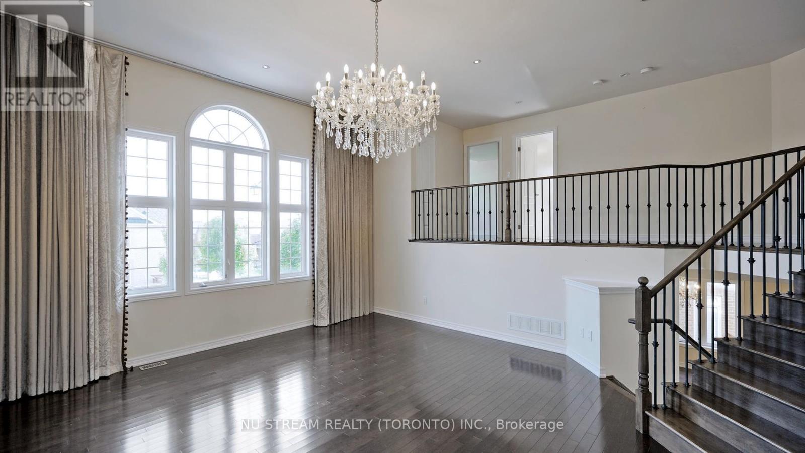 73 Serano Crescent, Richmond Hill, Ontario  L4E 0R8 - Photo 19 - N13493206