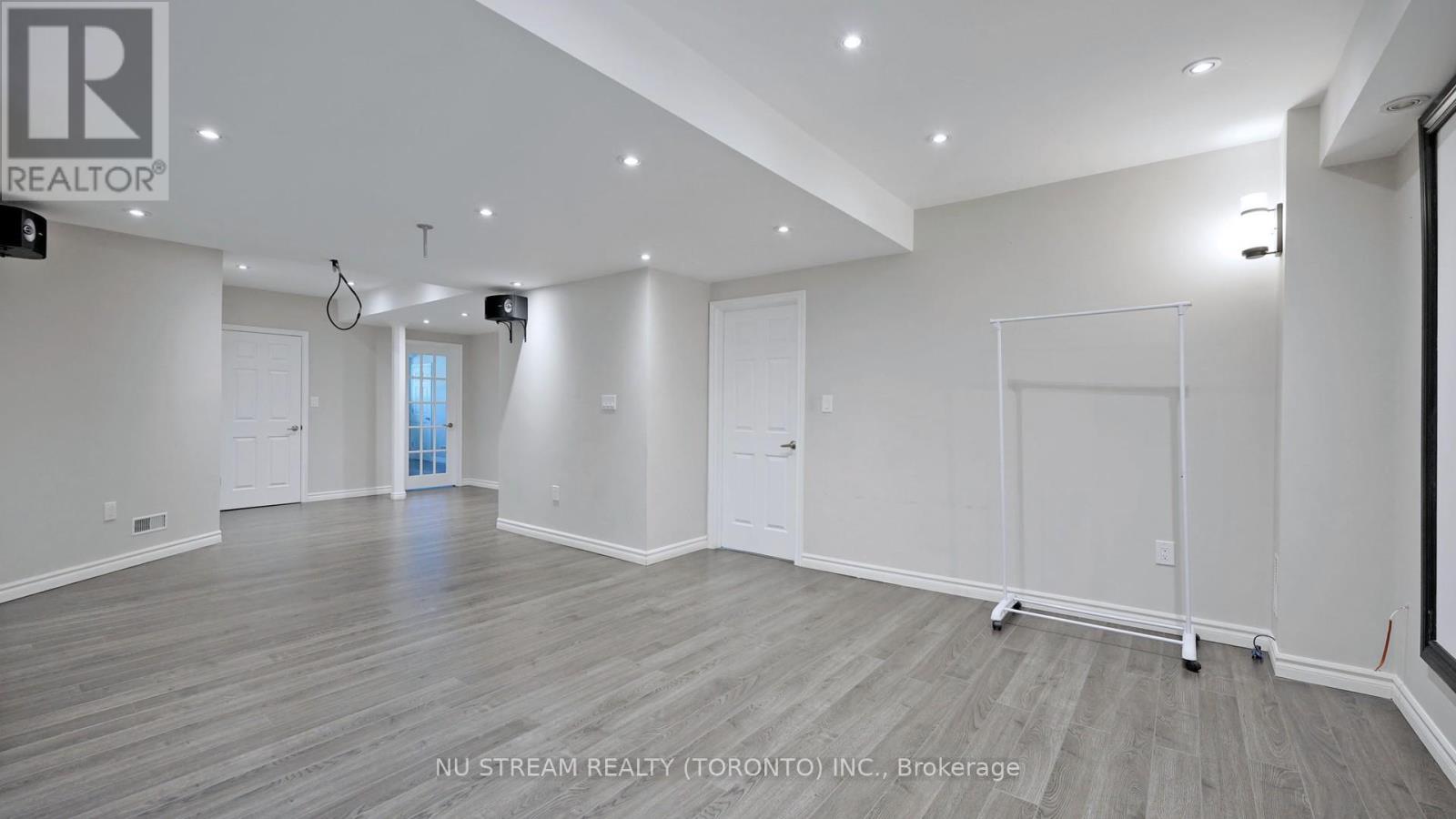 73 Serano Crescent, Richmond Hill, Ontario  L4E 0R8 - Photo 34 - N13493206