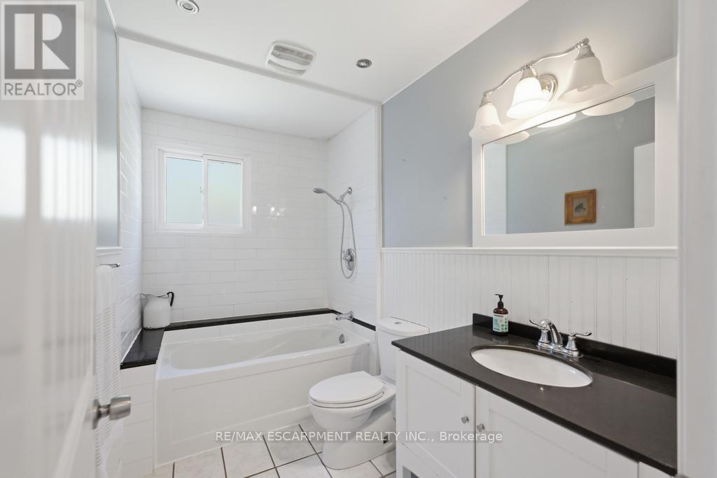 14 Gateway Drive, Guelph, Ontario  N1H 6W8 - Photo 16 - X13493244