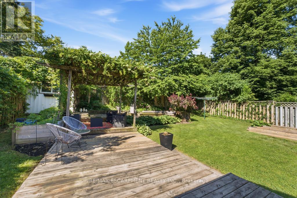 14 Gateway Drive, Guelph, Ontario  N1H 6W8 - Photo 23 - X13493244