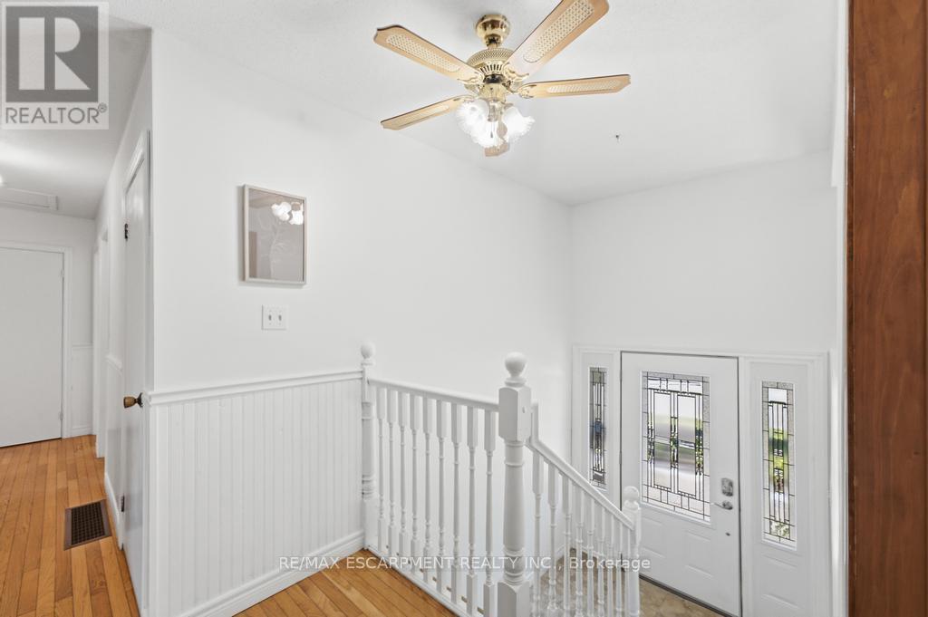 14 Gateway Drive, Guelph, Ontario  N1H 6W8 - Photo 5 - X13493244