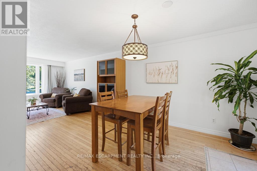 14 Gateway Drive, Guelph, Ontario  N1H 6W8 - Photo 8 - X13493244