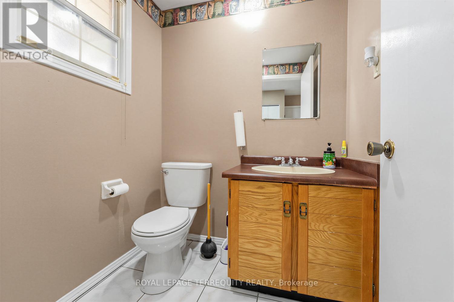 746 Limeridge Road E, Hamilton, Ontario  L8W 1A3 - Photo 10 - X13493372