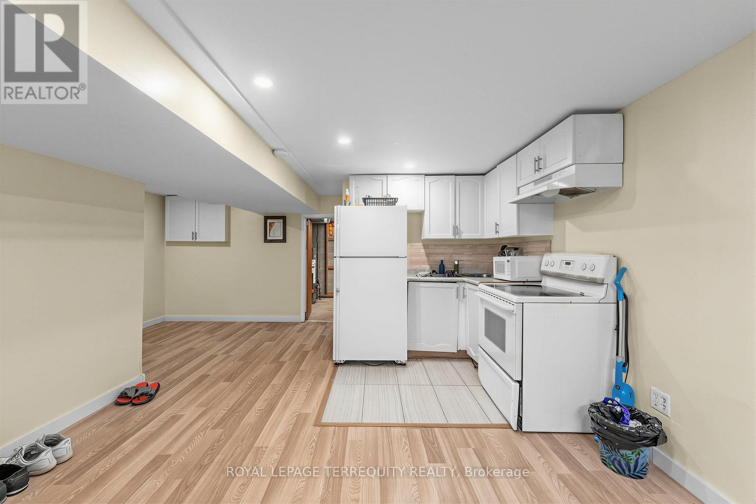746 Limeridge Road E, Hamilton, Ontario  L8W 1A3 - Photo 19 - X13493372