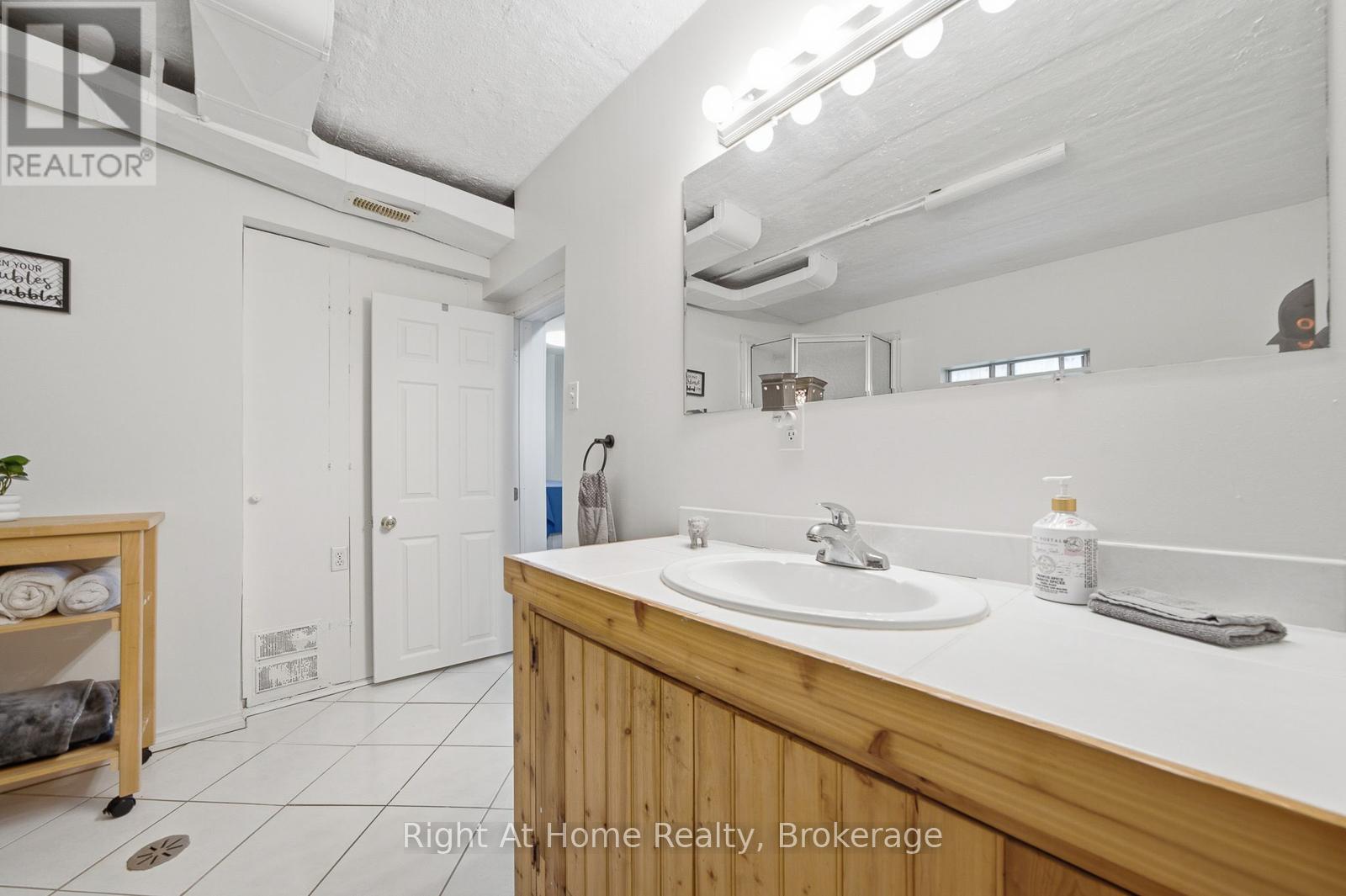 16 Oriole Park Avenue, Belleville, Ontario  K8N 4C7 - Photo 32 - X13493630