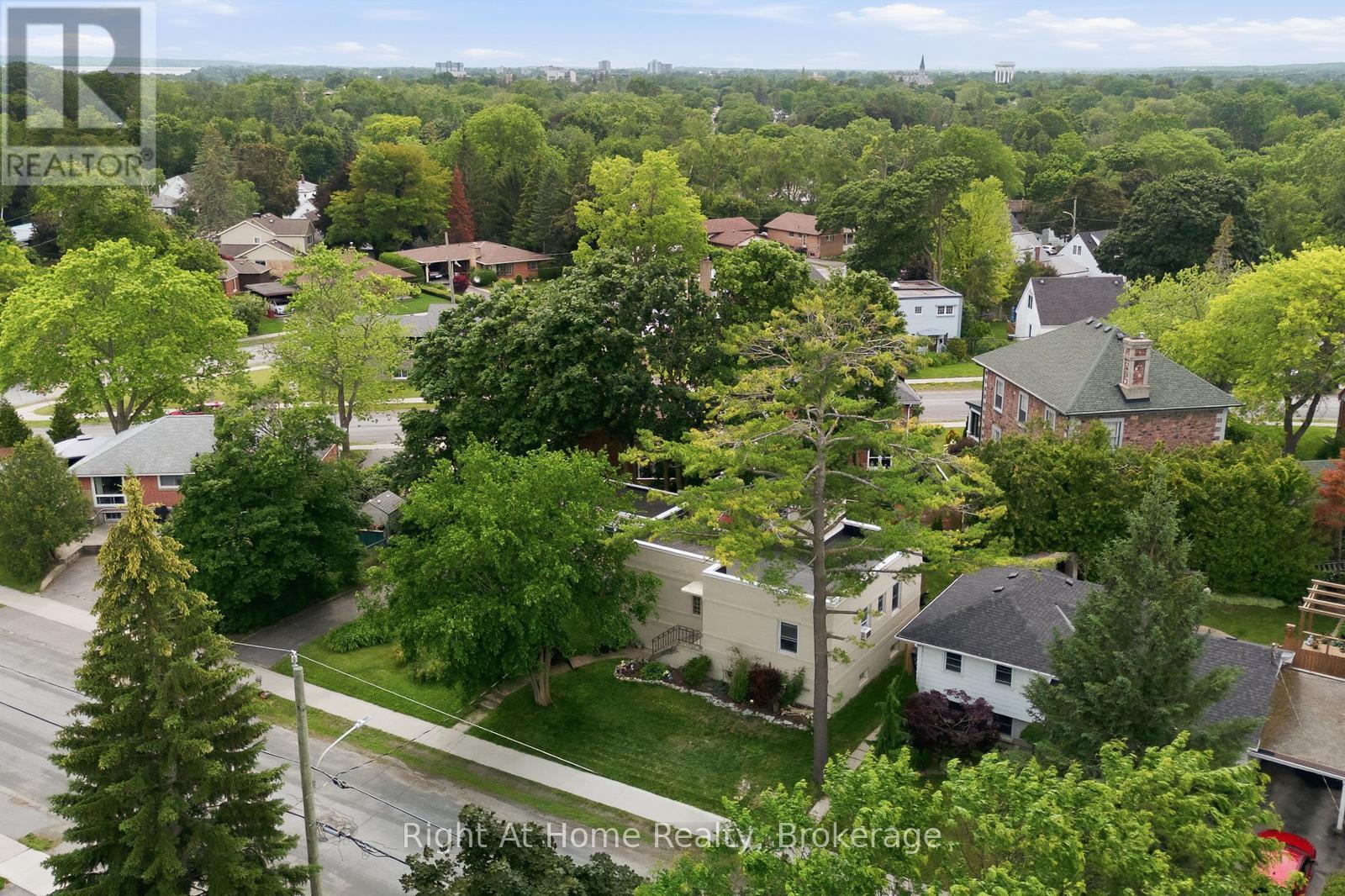 16 Oriole Park Avenue, Belleville, Ontario  K8N 4C7 - Photo 5 - X13493630