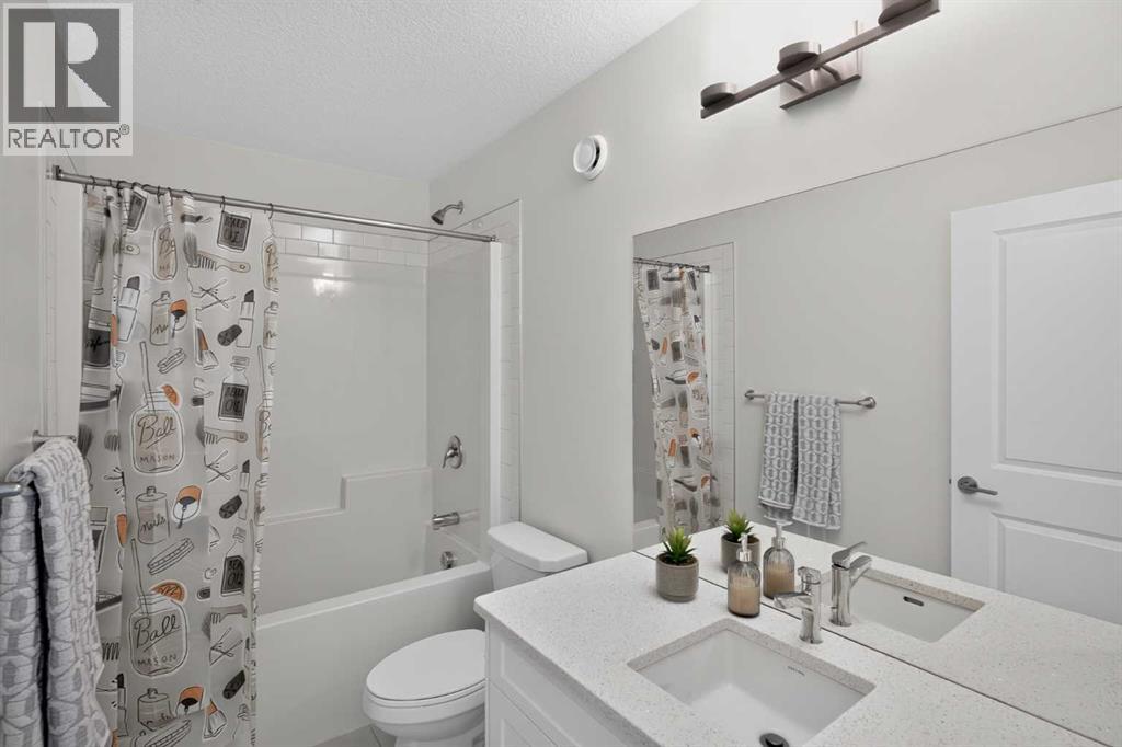 312 Heartland Way, Cochrane, Alberta  T4C 3B7 - Photo 34 - A2322440