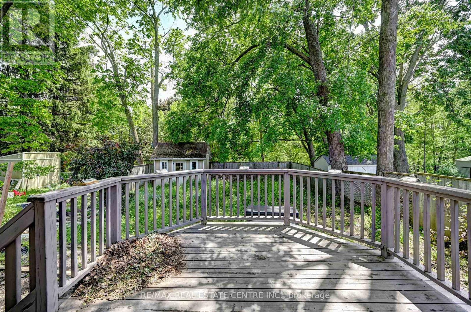 525 Fallingbrook Drive, Waterloo, Ontario  N2L 4N2 - Photo 25 - X13425842