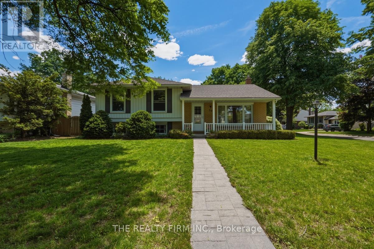 52 MAXWELL CRESCENT, London North, Ontario