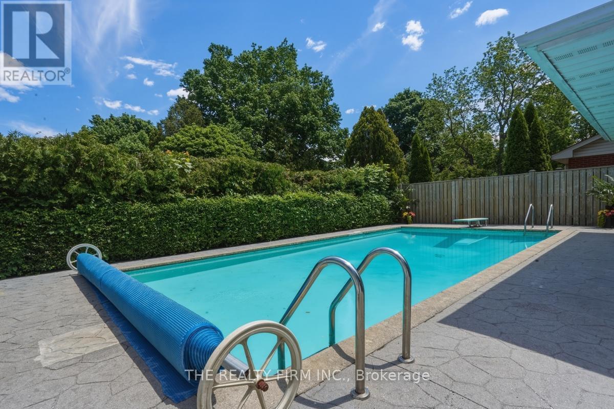 52 Maxwell Crescent, London North, Ontario  N5X 1Z1 - Photo 37 - X13493520