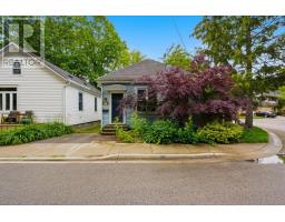 15 CARLTON AVENUE, London East, Ontario
