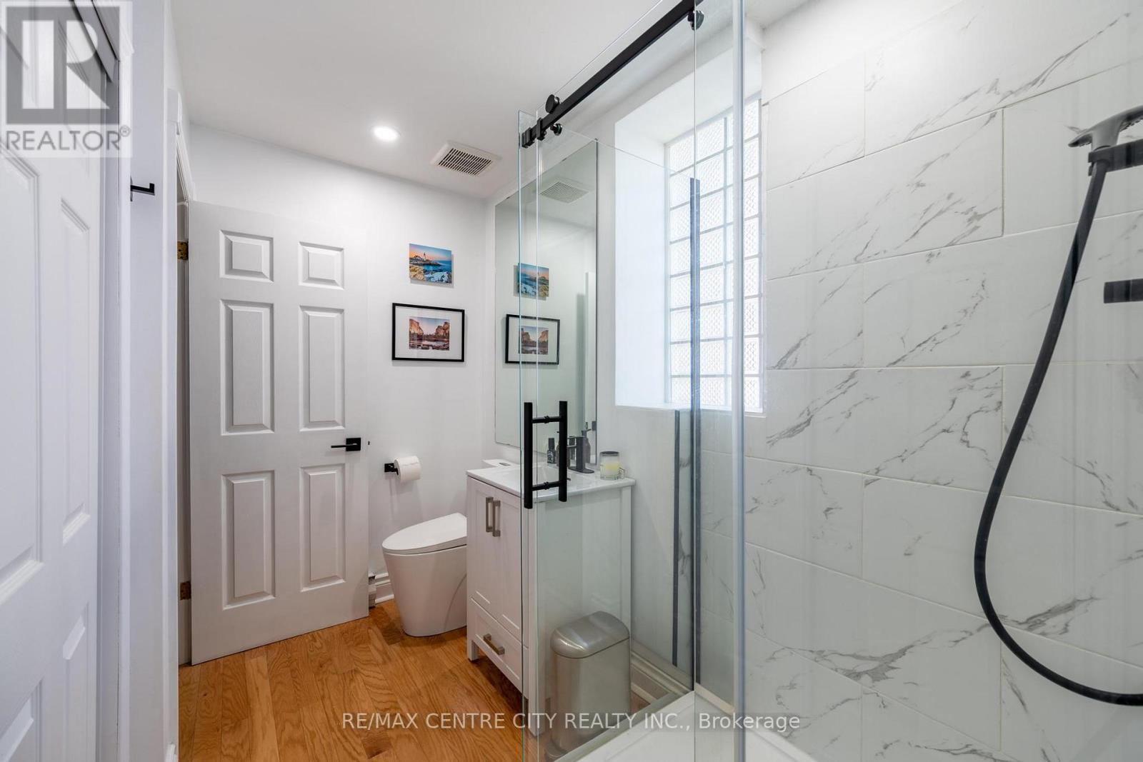 401 - 280 Queens Avenue S, London East, Ontario  N6B 1X3 - Photo 13 - X13493686