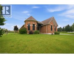5 FALKLAND Road, Falkland, Ontario