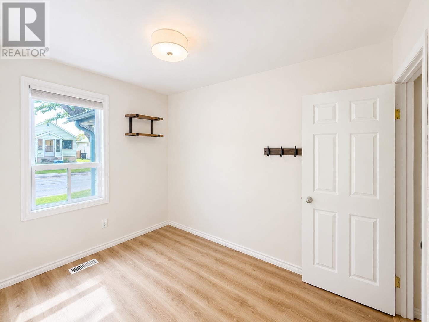 102 Kenogami Ave S, Thunder Bay, Ontario  P7B 4R7 - Photo 18 - TB2601595