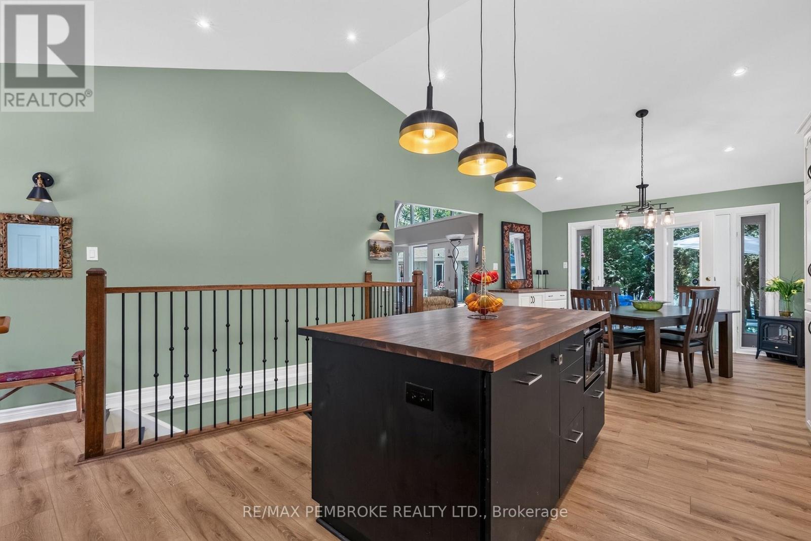 131 Clem Trail, Whitewater Region, Ontario  K0J 2L0 - Photo 8 - X13493490