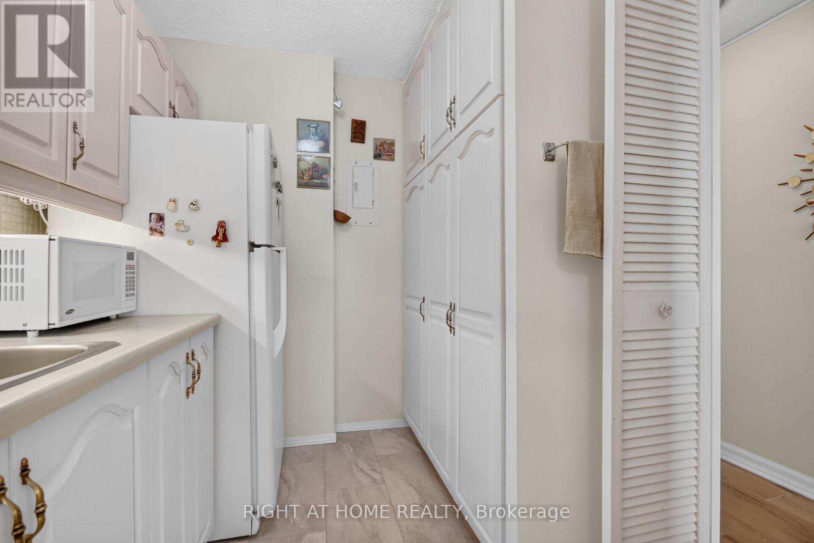 2204 - 1785 Riverside Drive, Ottawa, Ontario  K1G 3T7 - Photo 13 - X13493508
