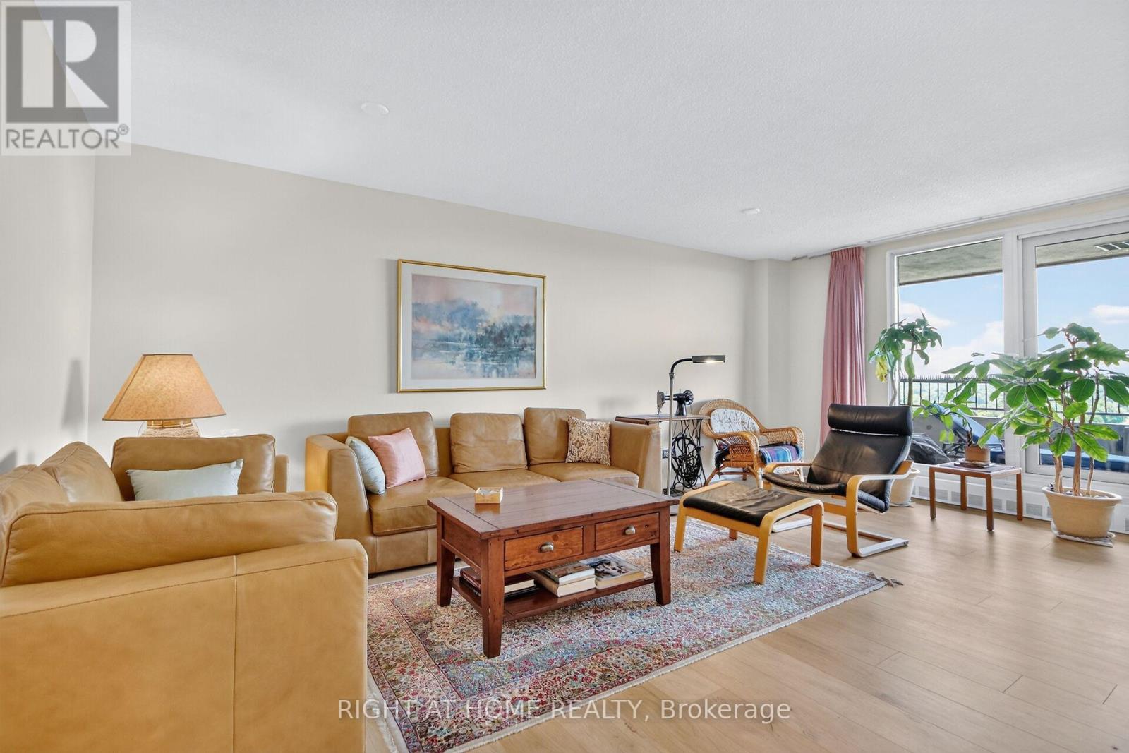 2204 - 1785 Riverside Drive, Ottawa, Ontario  K1G 3T7 - Photo 4 - X13493508