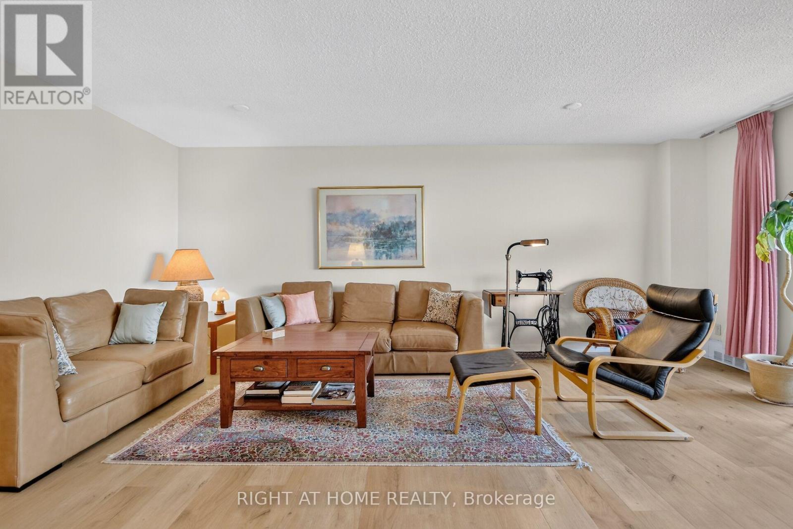 2204 - 1785 Riverside Drive, Ottawa, Ontario  K1G 3T7 - Photo 5 - X13493508