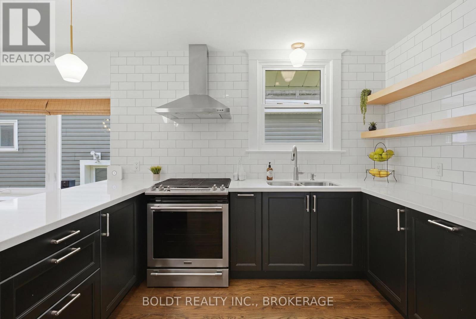 21 Albert Street, St. Catharines, Ontario  L2R 2G6 - Photo 13 - X13493628