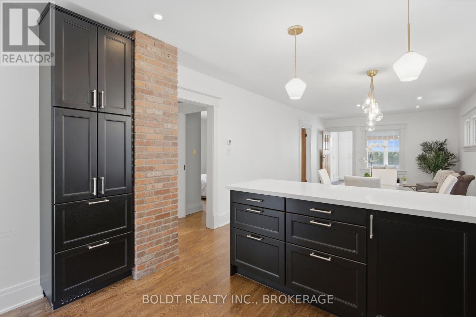 21 Albert Street, St. Catharines, Ontario  L2R 2G6 - Photo 14 - X13493628