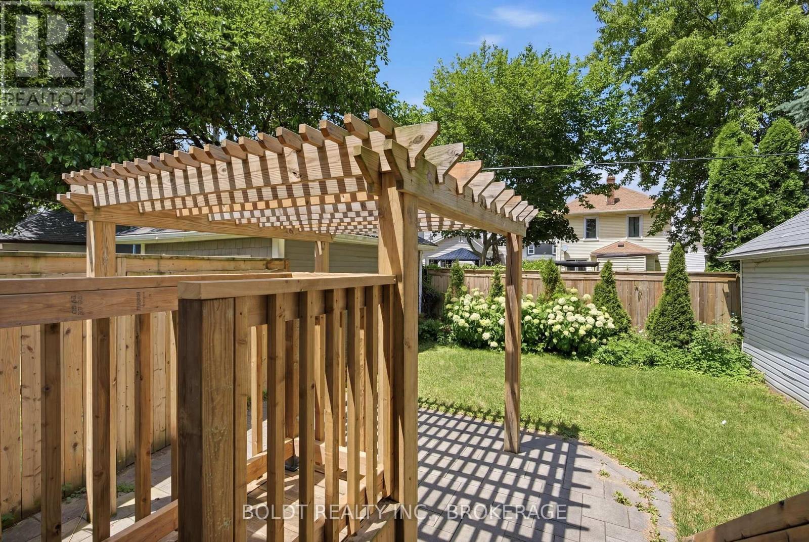 21 Albert Street, St. Catharines, Ontario  L2R 2G6 - Photo 28 - X13493628
