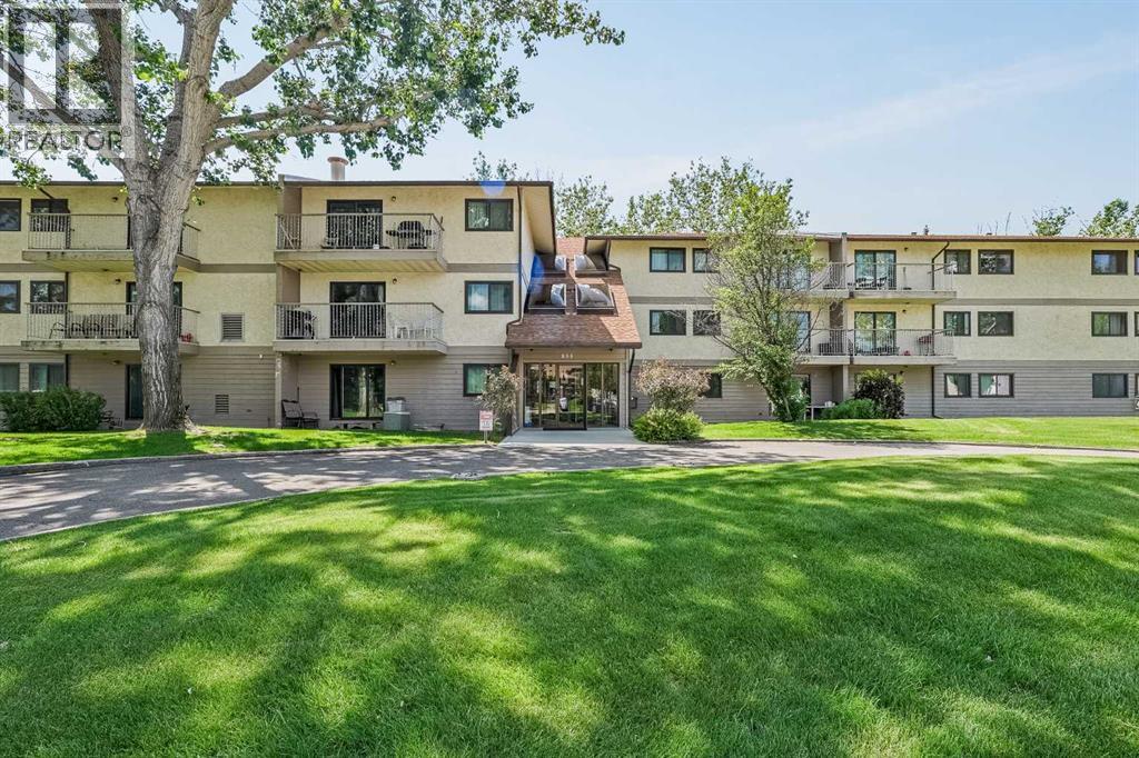 304, 855 Columbia Boulevard W, Lethbridge, Alberta  T1K 4B7 - Photo 1 - A2323645