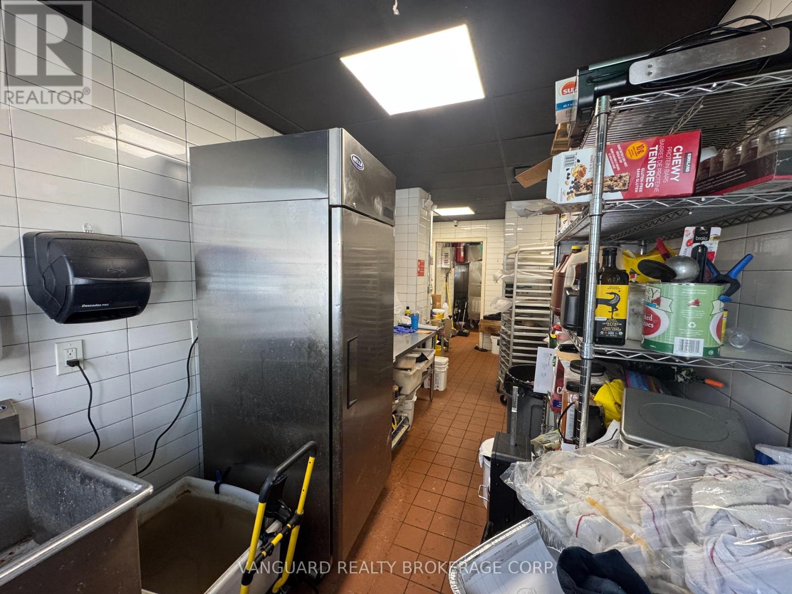 27 Dunlop Street W, Barrie, Ontario  L4N 1A1 - Photo 15 - S13207206