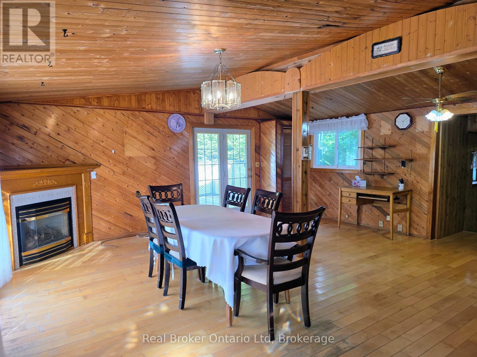 9 Burton Crescent S, South Bruce Peninsula, Ontario  N0H 2G0 - Photo 3 - X13493568