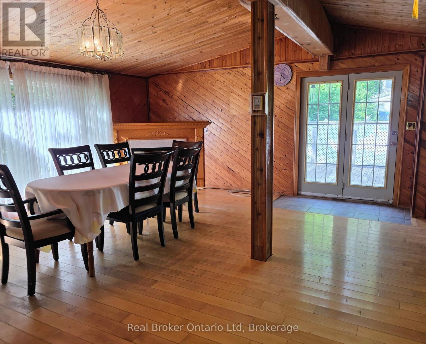 9 Burton Crescent S, South Bruce Peninsula, Ontario  N0H 2G0 - Photo 4 - X13493568
