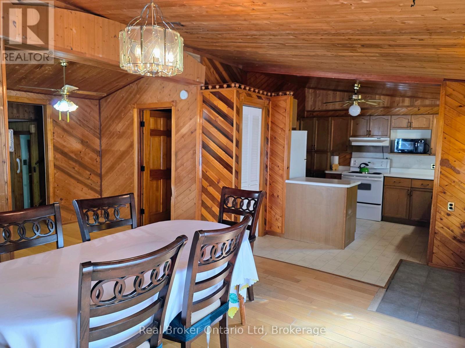 9 Burton Crescent S, South Bruce Peninsula, Ontario  N0H 2G0 - Photo 8 - X13493568