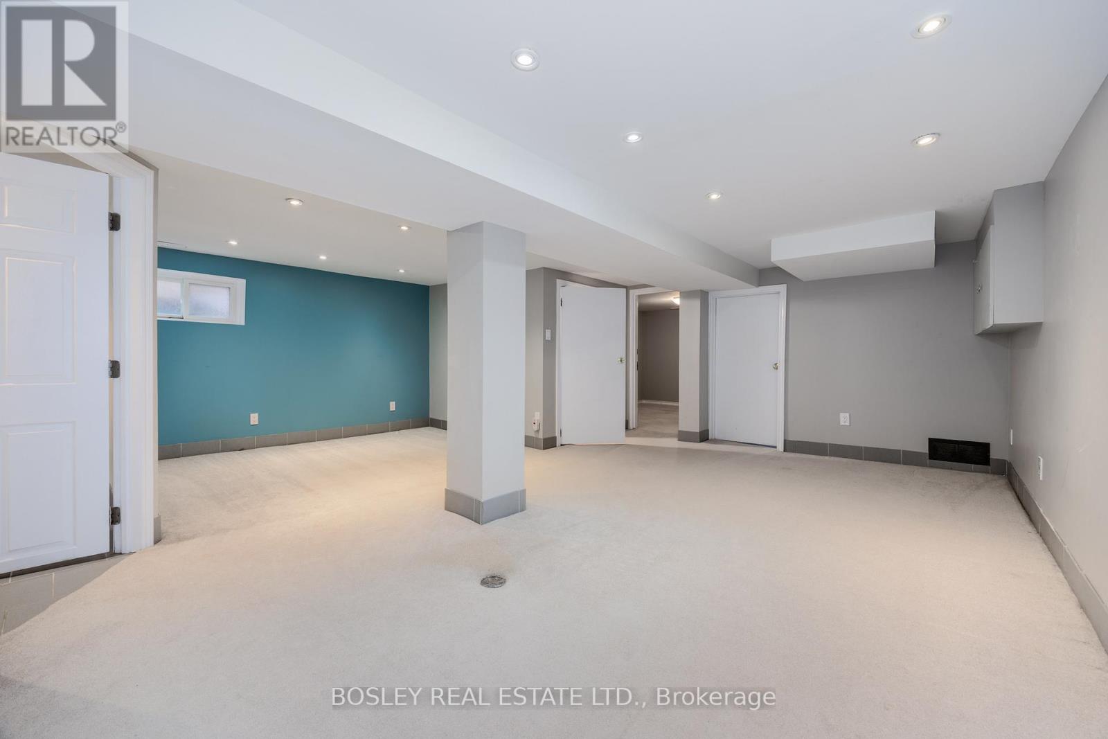 651 Cosburn Avenue, Toronto, Ontario  M4C 2V1 - Photo 20 - E13493622