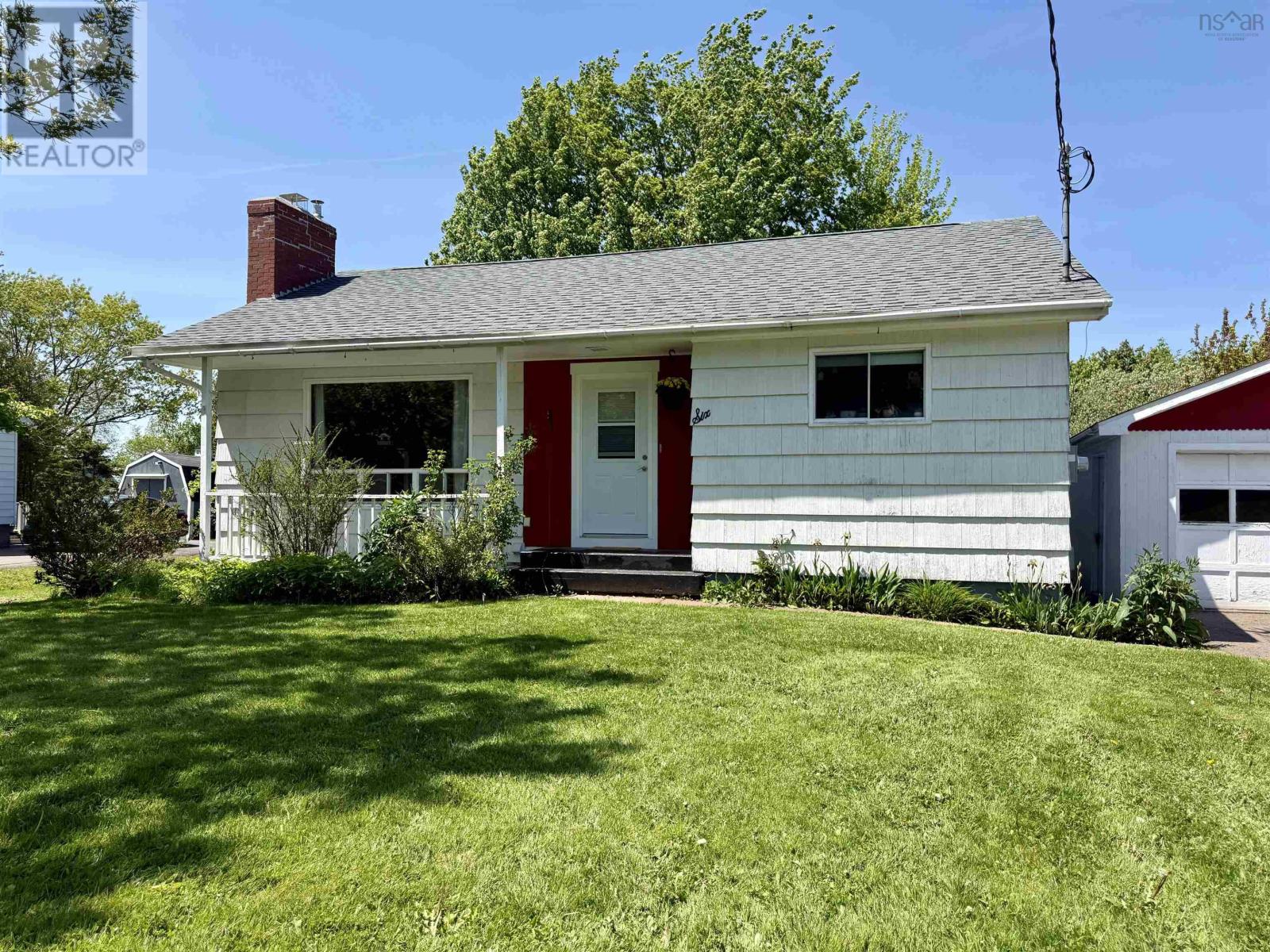 6 Durley Street, Amherst, Nova Scotia  B4H 2B1 - Photo 2 - 202610032