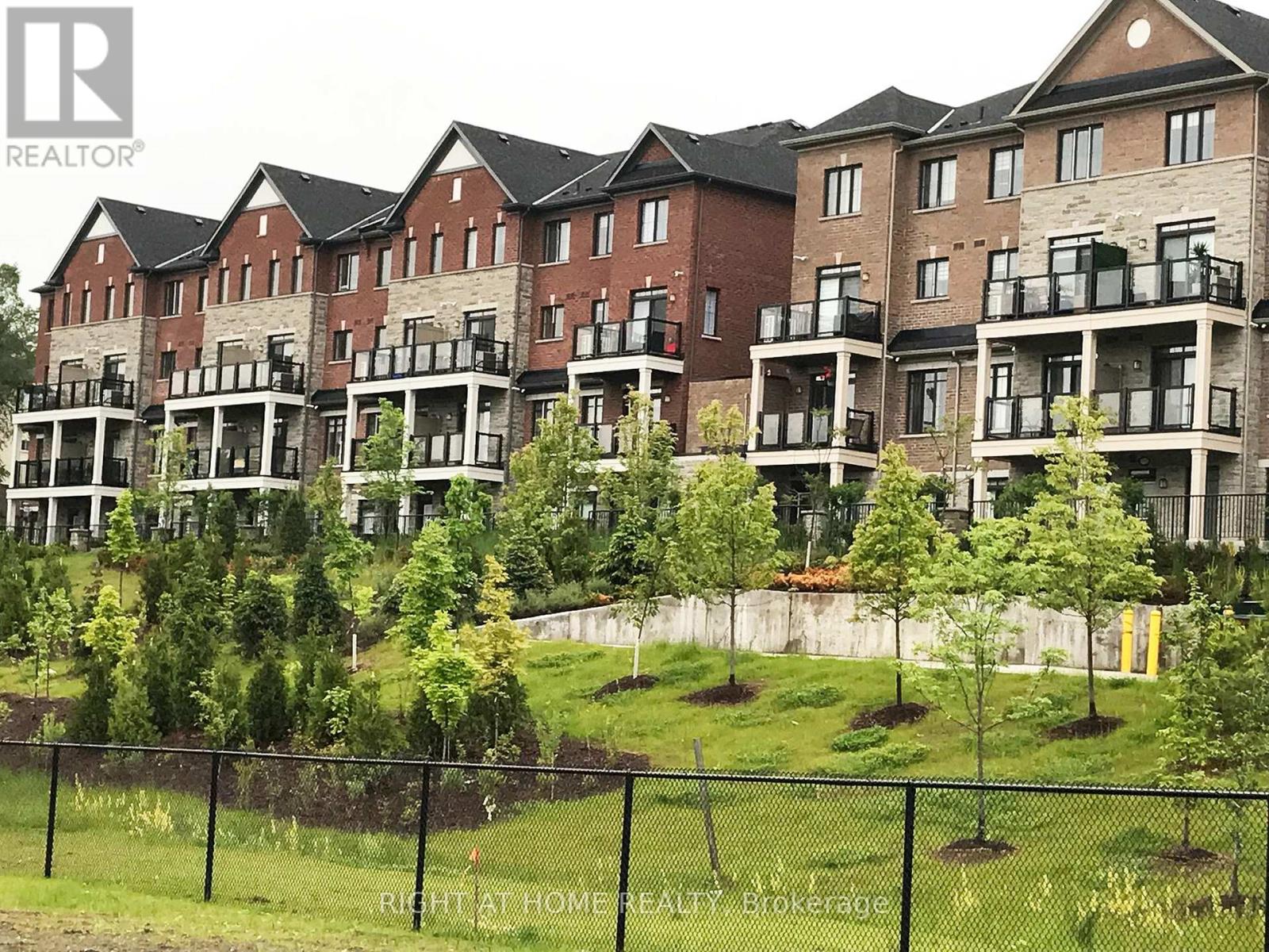 413 - 201 PINE GROVE ROAD, Vaughan, Ontario