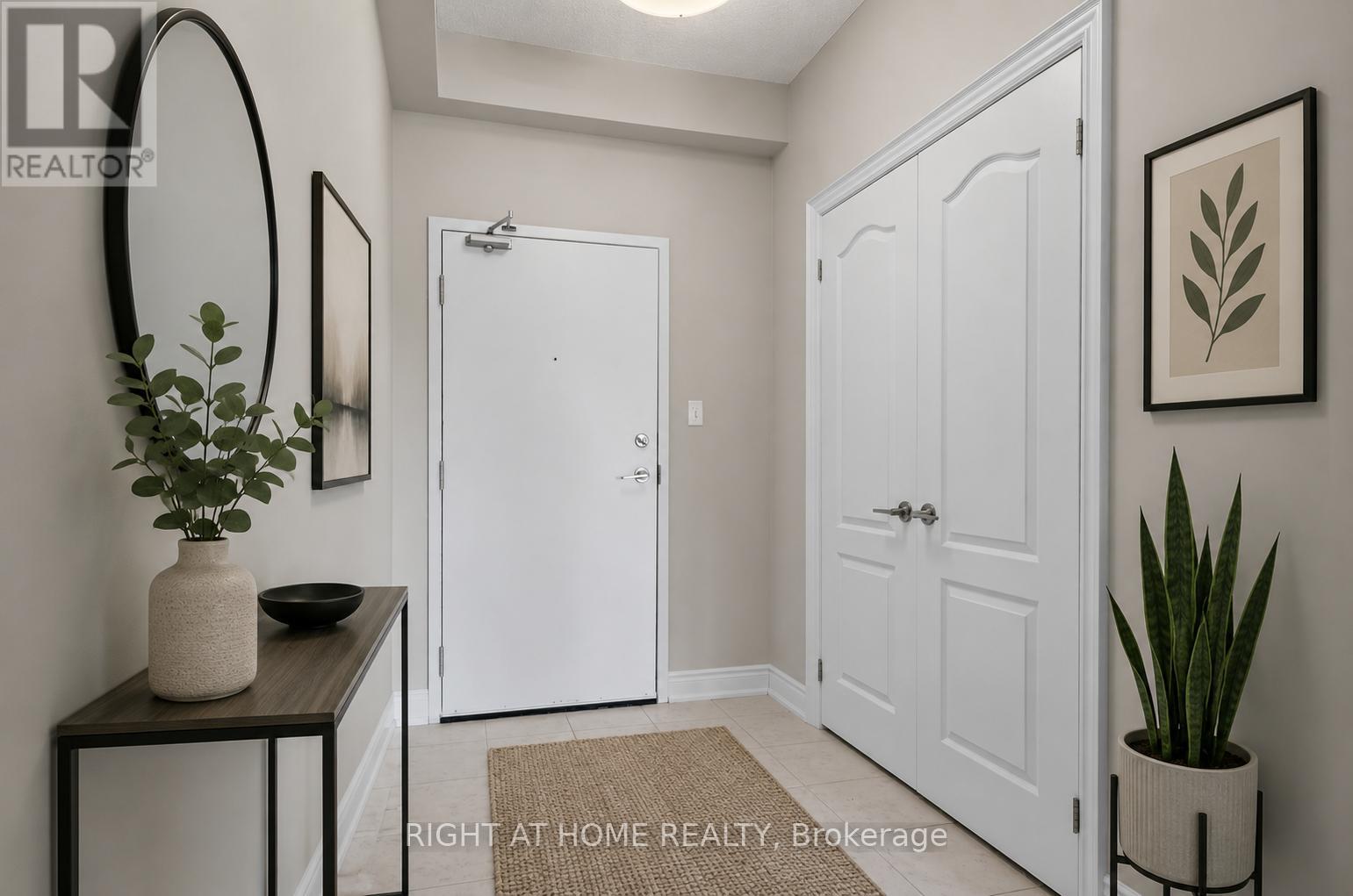 111 - 42 Ferndale Drive S, Barrie, Ontario  L4N 2M5 - Photo 2 - S13493510