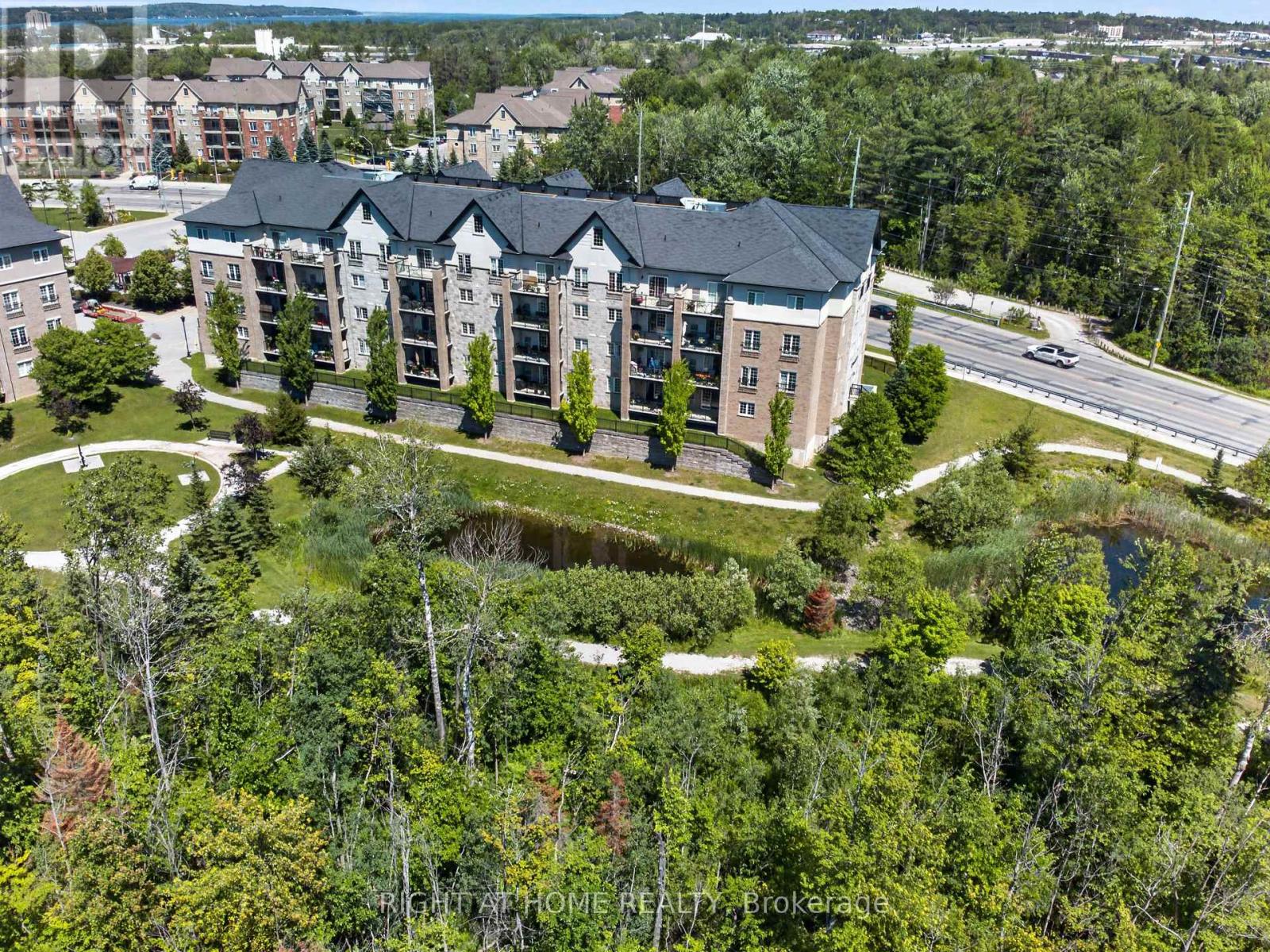 111 - 42 Ferndale Drive S, Barrie, Ontario  L4N 2M5 - Photo 21 - S13493510