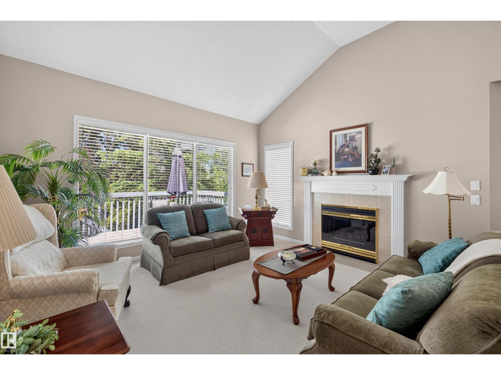 1044 Carter Crest Rd NW, Edmonton, Alberta  T6R 2K2 - Photo 2 - E4495826