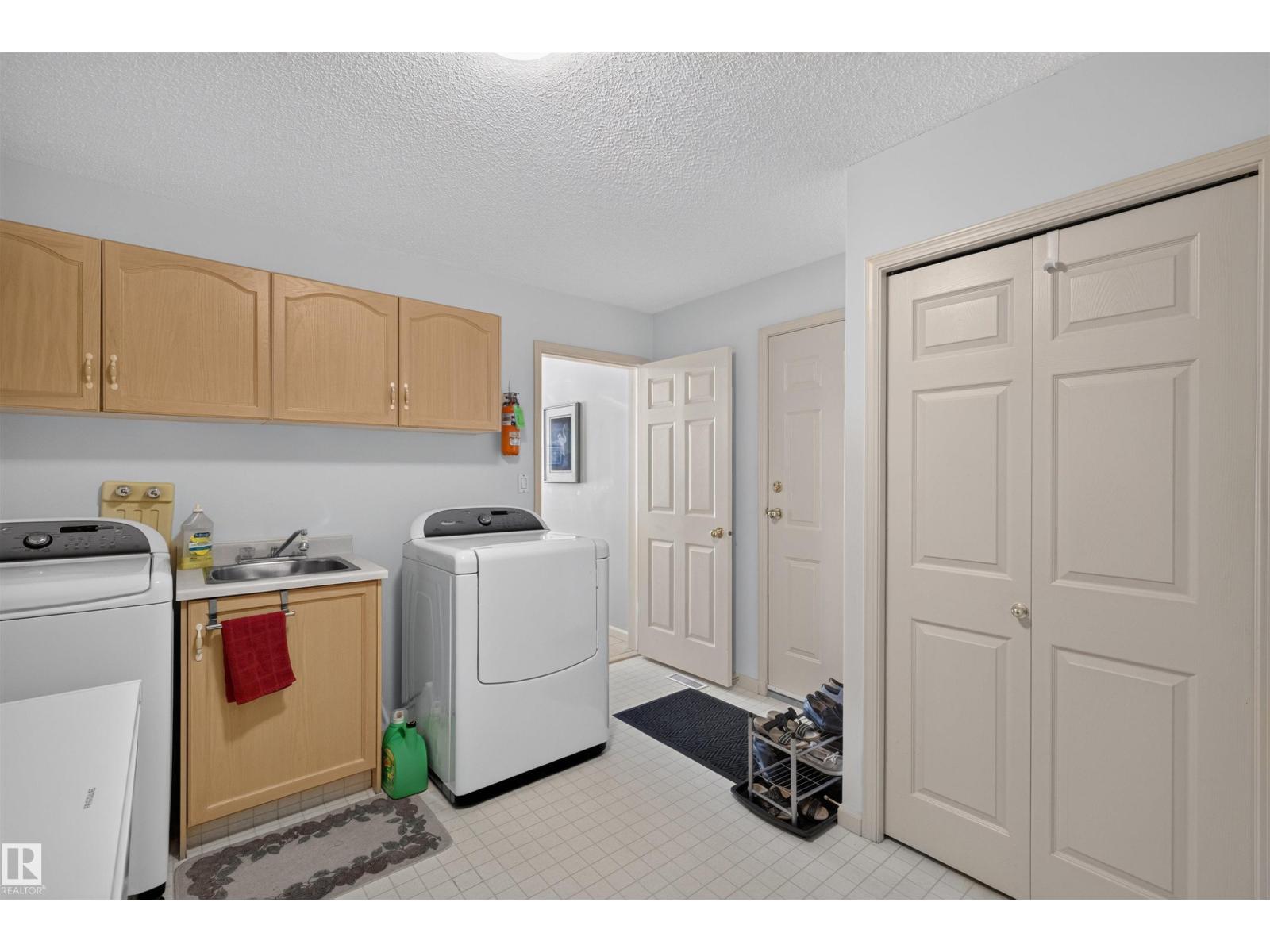 1044 Carter Crest Rd NW, Edmonton, Alberta  T6R 2K2 - Photo 35 - E4495826