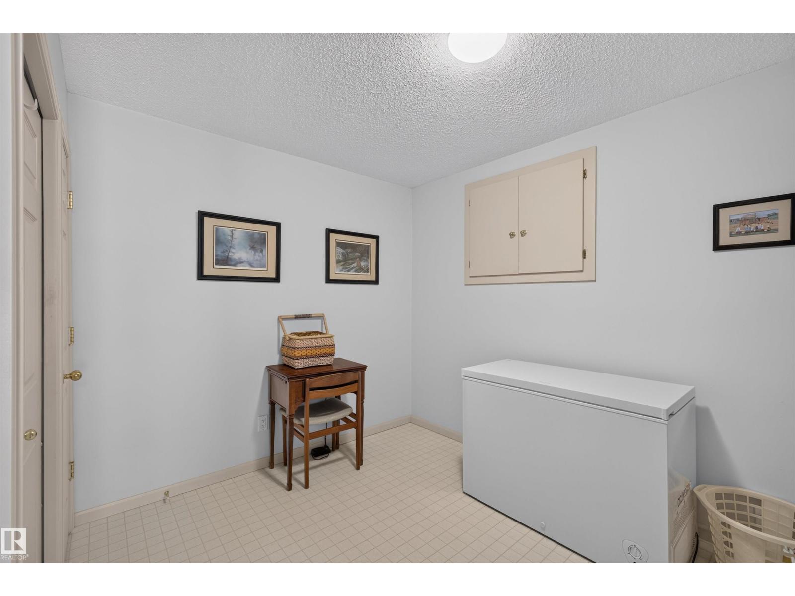1044 Carter Crest Rd NW, Edmonton, Alberta  T6R 2K2 - Photo 36 - E4495826