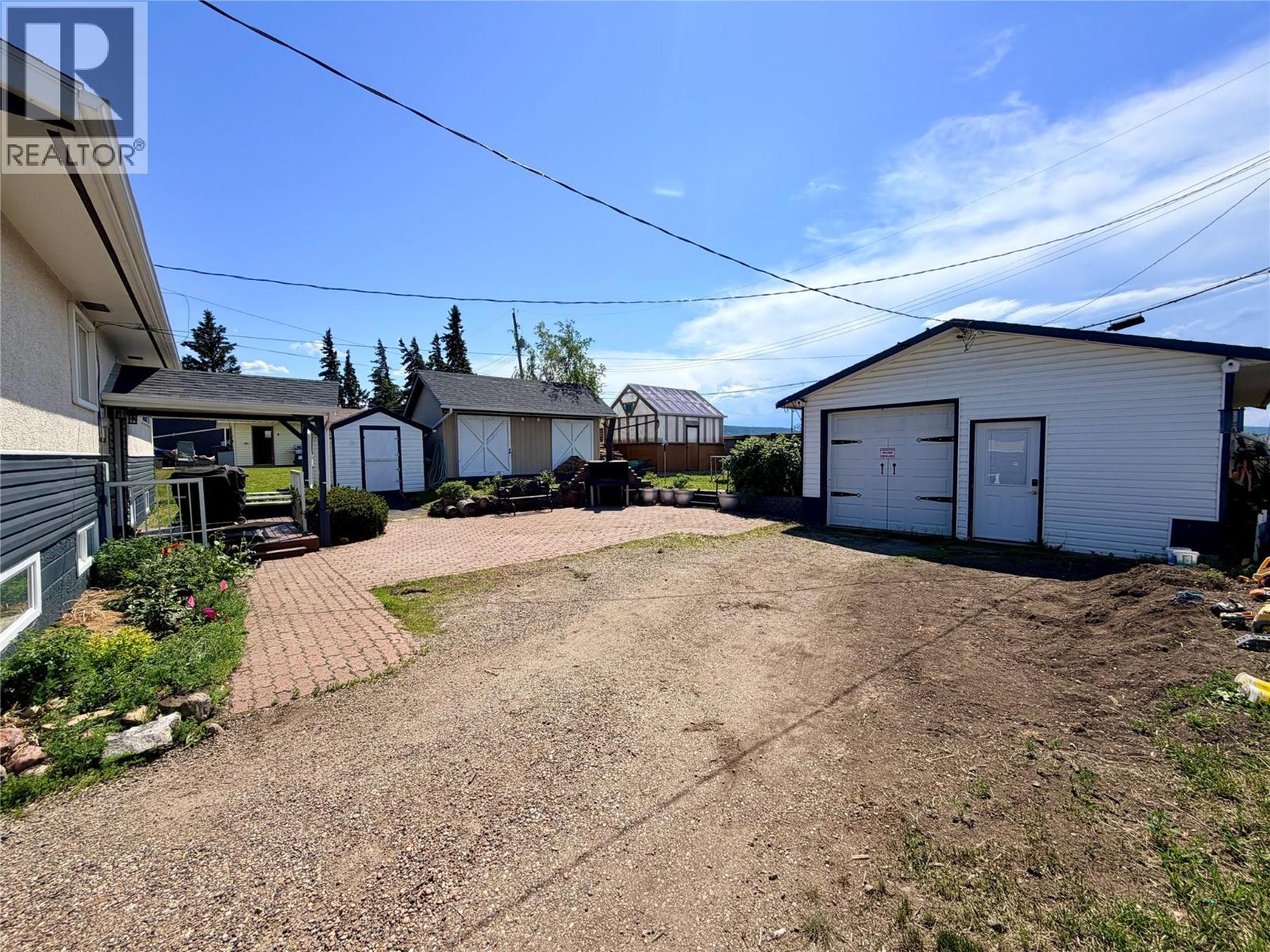 1813 110 Avenue, Dawson Creek, British Columbia  V1G 0A3 - Photo 23 - 10392812
