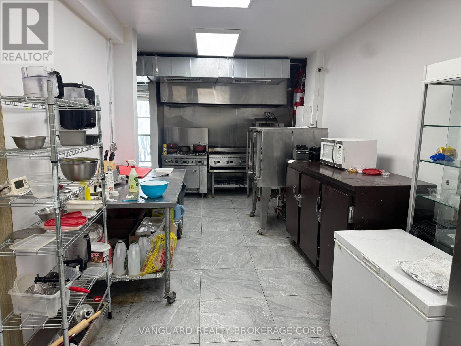 29 Dunlop Street W, Barrie, Ontario  L4N 1A1 - Photo 11 - S13207214