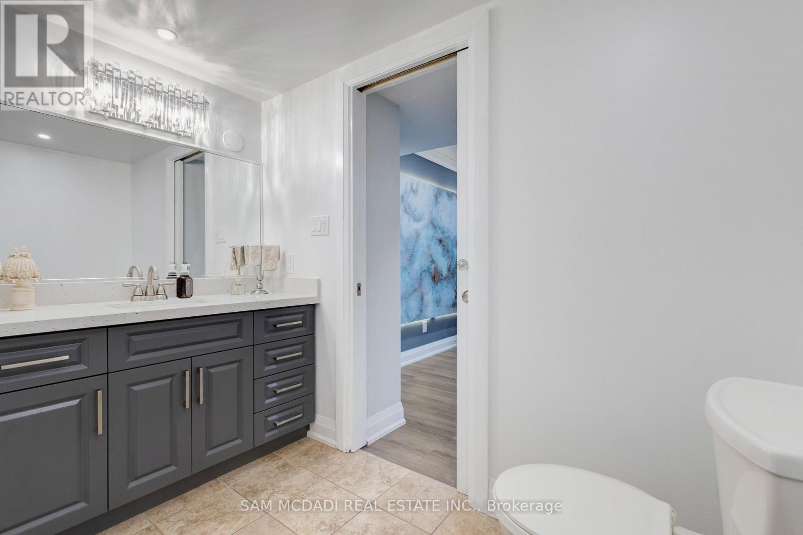807 Indian Road, Mississauga, Ontario  L5H 1R4 - Photo 39 - W13493418