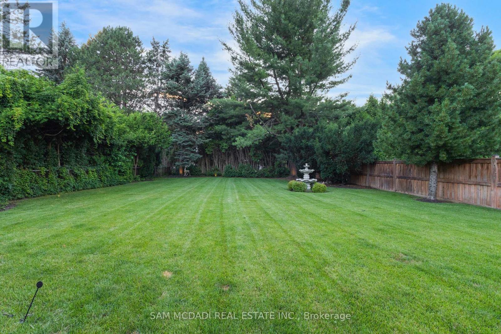 807 Indian Road, Mississauga, Ontario  L5H 1R4 - Photo 49 - W13493418