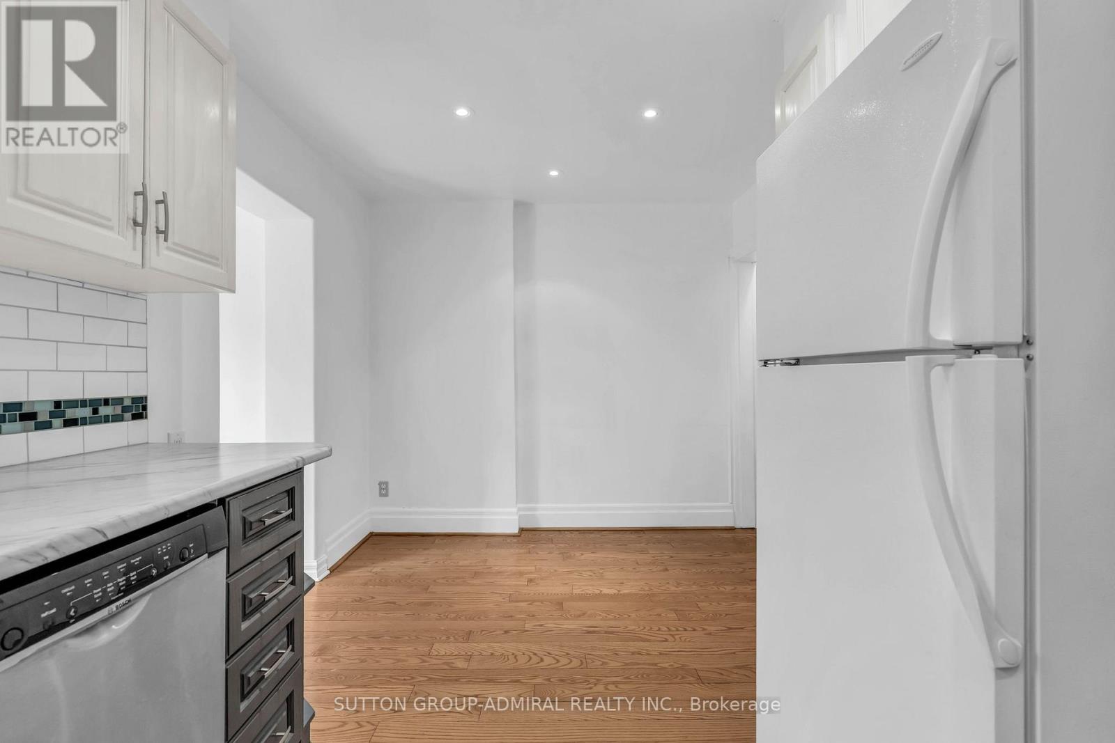 569 Nairn Avenue, Toronto, Ontario  L5N 4P6 - Photo 13 - W13493468