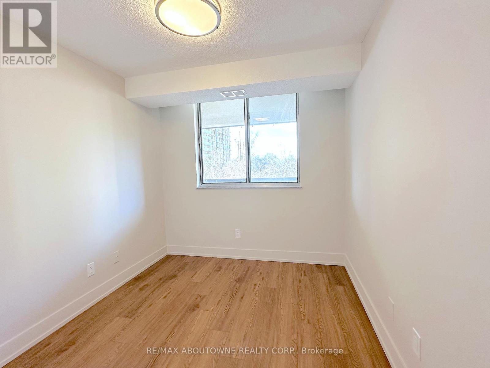 916 - 165 La Rose Avenue, Toronto, Ontario  M9P 3S9 - Photo 10 - W13493496