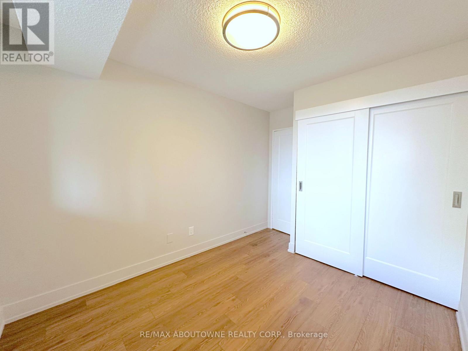 916 - 165 La Rose Avenue, Toronto, Ontario  M9P 3S9 - Photo 12 - W13493496