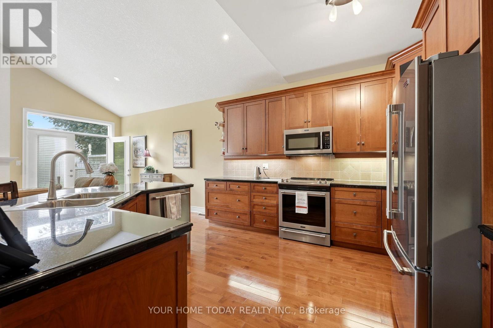 37 Dawkins Crescent, Halton Hills, Ontario  L7J 2Z5 - Photo 13 - W13493562