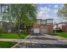 421 LEVANNA LANE, Oakville, Ontario
